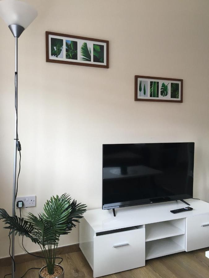 Modern 1 Bedroom Flat Perfect For Match Or City Break ليفربول المظهر الخارجي الصورة